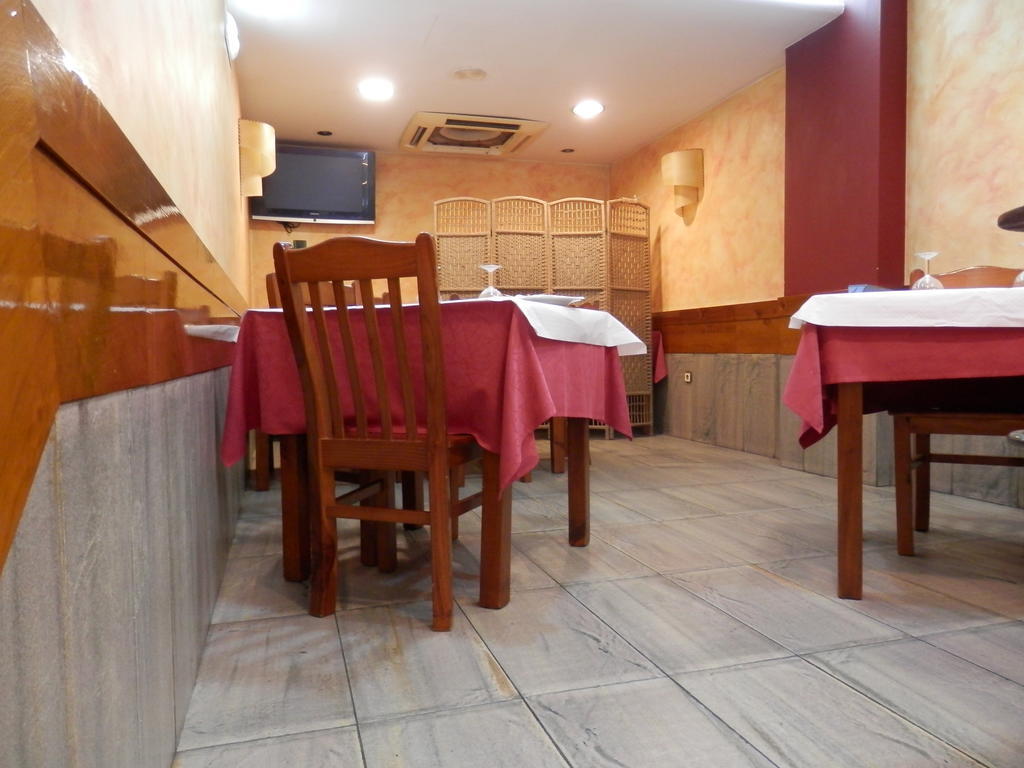 Hotel Dona Maria Gijon Exterior photo