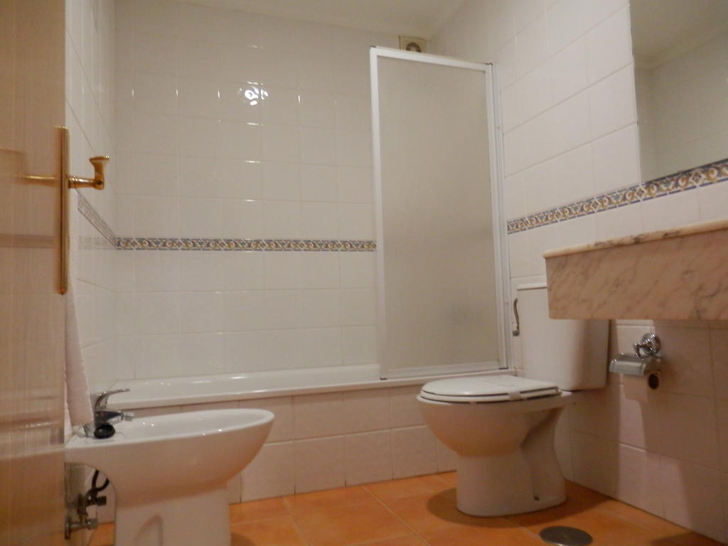 Hotel Dona Maria Gijon Room photo