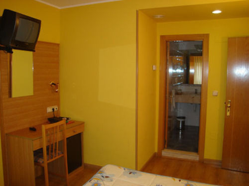 Hotel Dona Maria Gijon Exterior photo